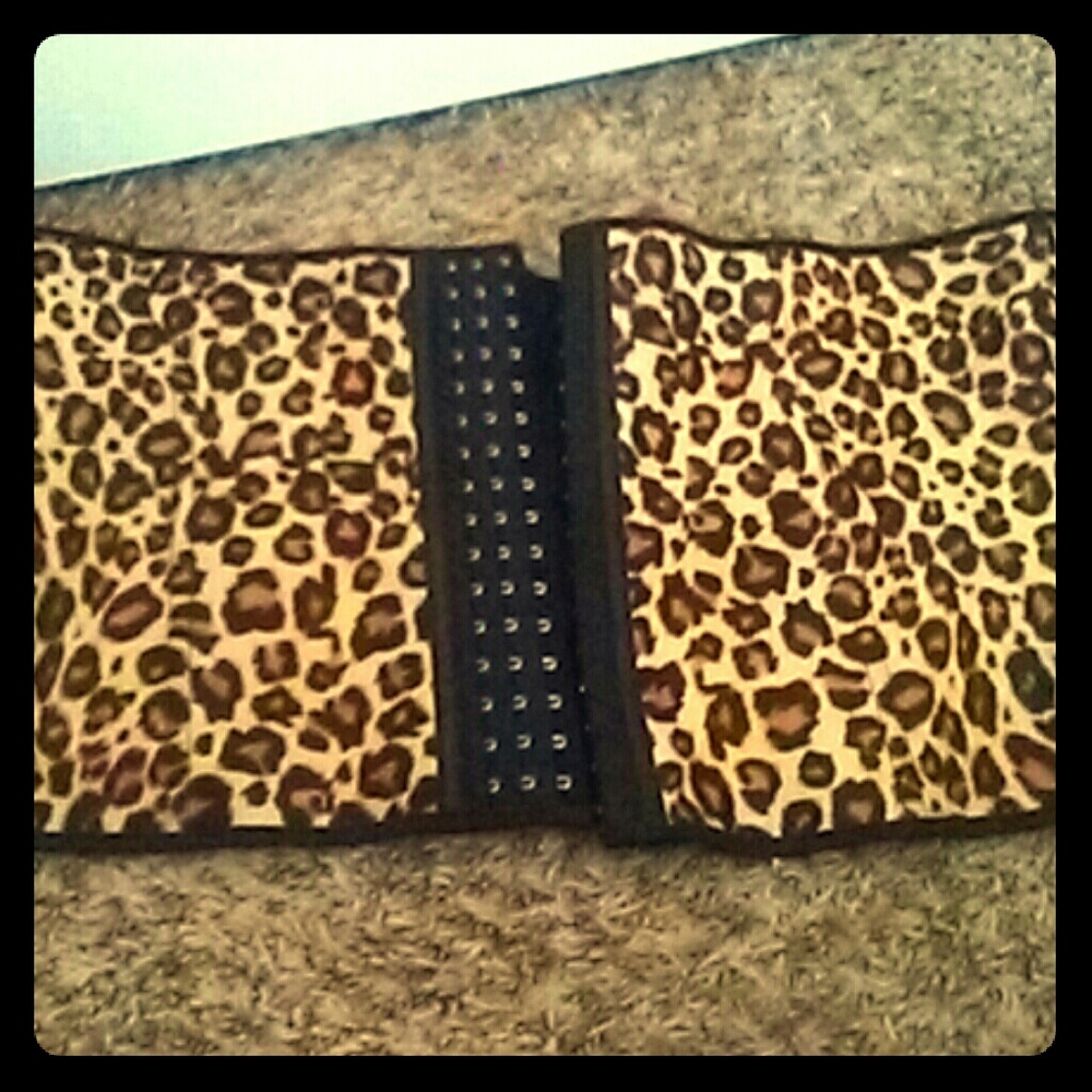 Waist trainer